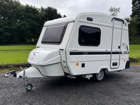 Freedom Jetstream Tourer First Class 2 Berth Touring Caravan