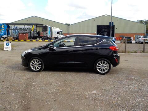 Ford Fiesta Hatchback 1.0T EcoBoost Titanium Euro 6 (s/s) 5dr