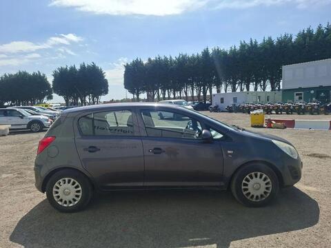 Vauxhall Corsa Hatchback 1.3 CDTi ecoFLEX SE Euro 5 5dr