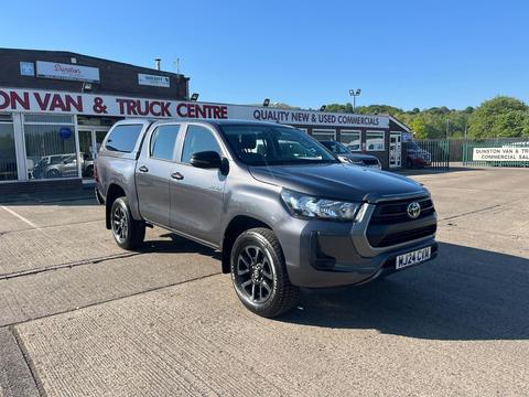 Toyota Hilux Pickup 2.4 D-4D Active 4WD Euro 6 (s/s) 4dr