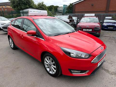 Ford Focus Hatchback 1.0T EcoBoost Titanium Euro 6 (s/s) 5dr
