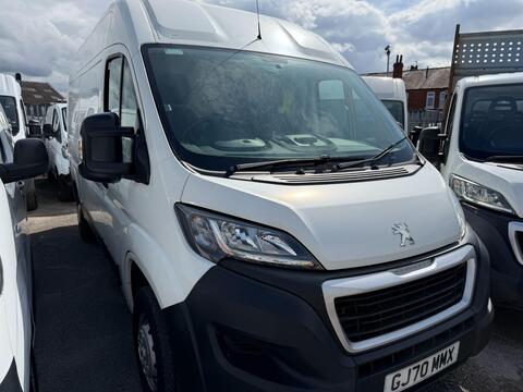 Peugeot Boxer Panel Van 2.2 BlueHDi 335 Professional L2 H2 Euro 6 (s/s) 5dr