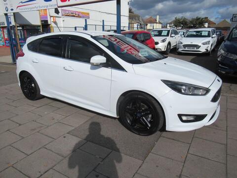 Ford Focus Hatchback 1.0T EcoBoost Zetec S Euro 6 (s/s) 5dr