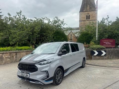 Ford Transit Custom Combi Van 2.0 320 EcoBlue Sport Crew Van Auto L2 H1 Euro 6 (s/s) 5dr