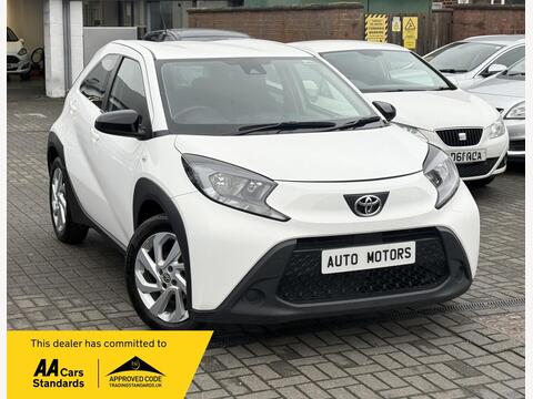 Toyota Aygo X Hatchback 1.0 VVT-i Pure Euro 6 (s/s) 5dr