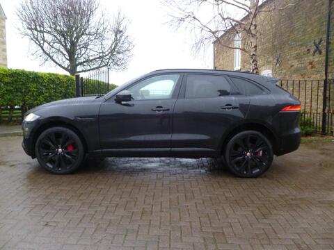 Jaguar F-PACE SUV 3.0 D300 V6 S Auto AWD Euro 6 (s/s) 5dr
