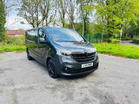 Renault Trafic Panel Van 2.0 dCi ENERGY 30 Black Edition EDC LWB Standard Roof Euro 6 (s/s) 5dr