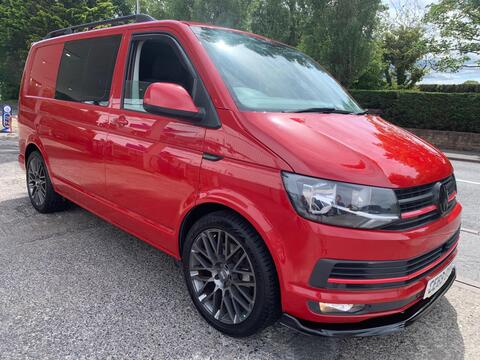 Volkswagen Transporter Combi Van 2.0 TDI T32 Highline Kombi FWD SWB Euro 6 (s/s) 5dr