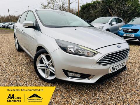 Ford Focus Hatchback 1.0T EcoBoost Titanium Euro 6 (s/s) 5dr