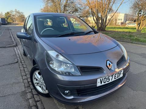 Renault Clio Hatchback 1.6 VVT Dynamique 5dr