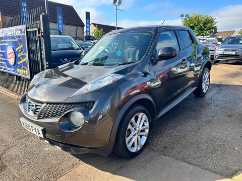 Nissan Juke SUV 1.6 Acenta Premium Euro 5 5dr