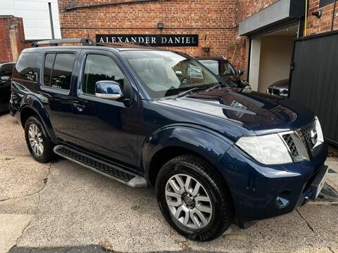 Nissan Pathfinder SUV 2.5 dCi Tekna 4WD Euro 4 5dr