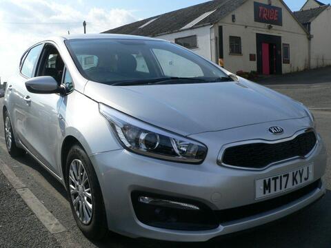 Kia Ceed Hatchback 1.6 CRDi 1 Euro 6 (s/s) 5dr