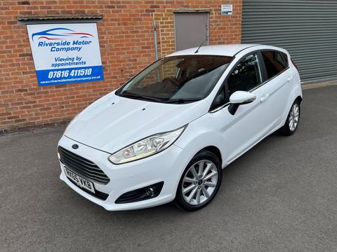 Ford Fiesta Hatchback 1.0T EcoBoost Titanium Powershift Euro 6 5dr