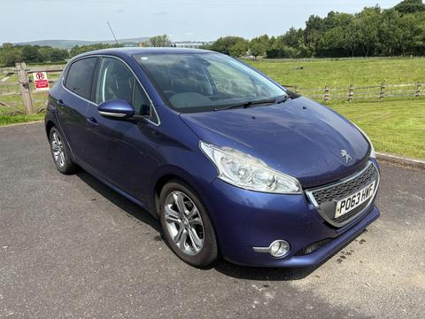 Peugeot 208 Hatchback 1.6 e-HDi Allure Euro 5 (s/s) 5dr