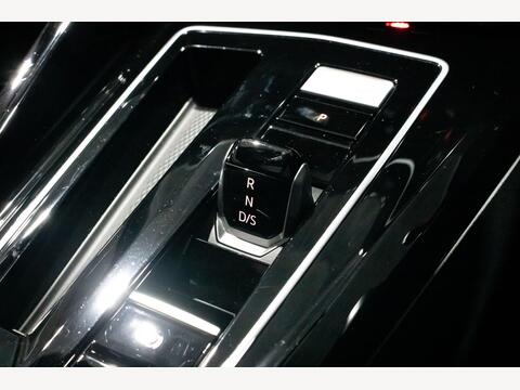 Land Rover Range Rover Sport SUV 3.0 D300 MHEV Dynamic SE Auto 4WD Euro 6 (s/s) 5dr