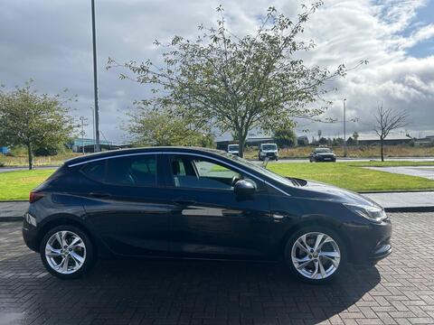 Vauxhall Astra Hatchback 1.6 CDTi BlueInjection SRi Euro 6 (s/s) 5dr