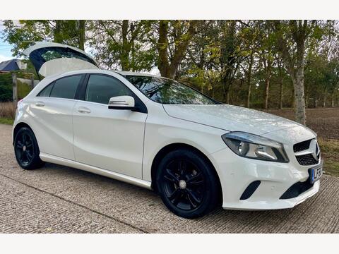 Mercedes-Benz A Class Hatchback 1.6 A180 SE (Executive) Euro 6 (s/s) 5dr