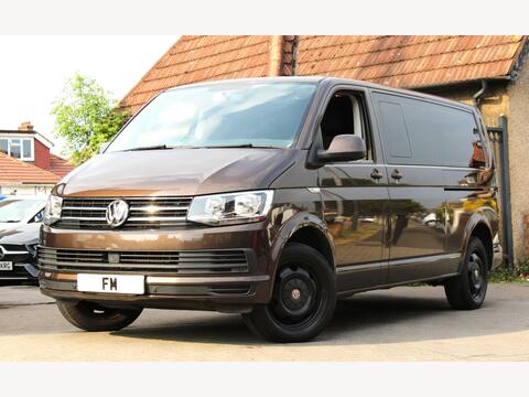 Volkswagen Transporter Shuttle Minibus 2.0 BiTDI BlueMotion Tech SE DSG FWD LWB Euro 6 (s/s) 5dr