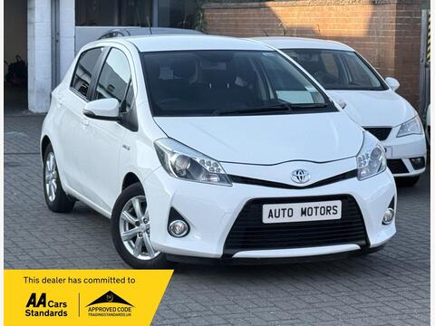 Toyota Yaris Hatchback 1.5 VVT-h T4 CVT Euro 5 5dr