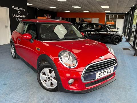 MINI Hatch Hatchback 1.5 Cooper D Euro 6 (s/s) 3dr