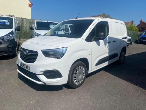 Vauxhall Combo Panel Van 1.5 Turbo D 2000 Sportive L1 H1 Euro 6 (s/s) 4dr