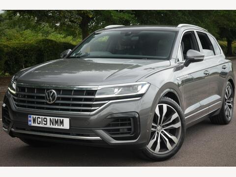 Volkswagen Touareg SUV 3.0 TDI V6 R-Line Tech Tiptronic 4Motion Euro 6 (s/s) 5dr