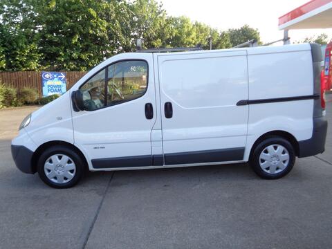 Renault Trafic Panel Van 2.0 dCi SL29 L1 H1 4dr (Phase 3)