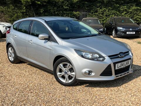 Ford Focus Hatchback 1.6 TDCi Zetec Euro 5 (s/s) 5dr
