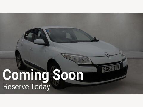 Renault Megane Hatchback 1.6 16V Expression + Euro 5 5dr