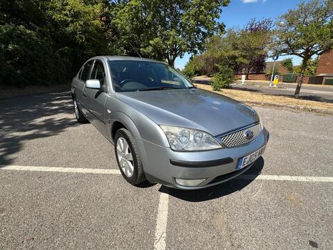 Ford Mondeo Hatchback 1.8 Silver 5dr