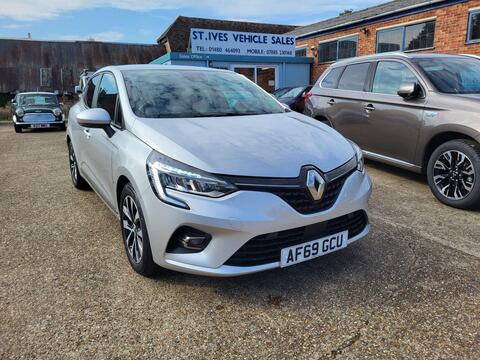 Renault Clio Hatchback 1.0 TCe Iconic Euro 6 (s/s) 5dr