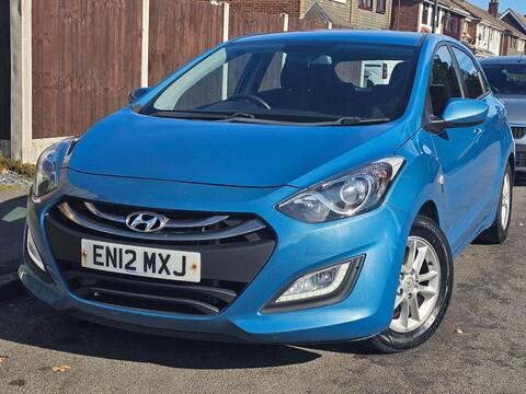 Hyundai i30 Hatchback 1.6 CRDi Blue Drive Active Euro 5 (s/s) 5dr
