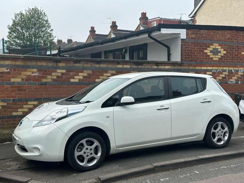 Nissan Leaf Hatchback 30kWh Acenta Auto 5dr