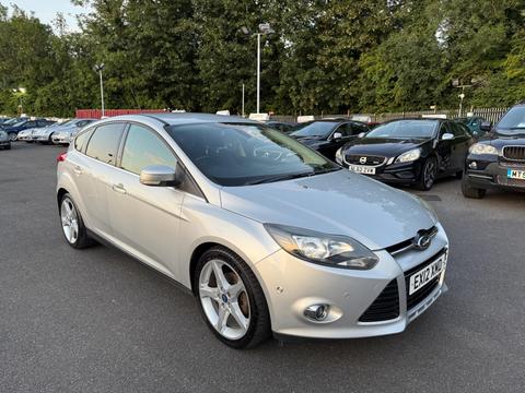 Ford Focus Hatchback 1.6 TDCi Titanium Euro 5 (s/s) 5dr