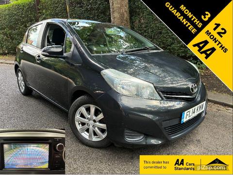 Toyota Yaris Hatchback 1.33 Dual VVT-i Icon Euro 5 5dr