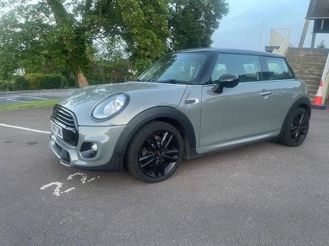 MINI Hatch Hatchback 1.5 Cooper Euro 6 (s/s) 3dr