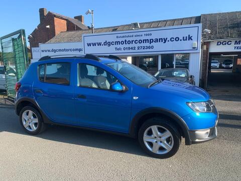 Dacia Sandero Stepway Hatchback 1.5 dCi Laureate Euro 5 5dr