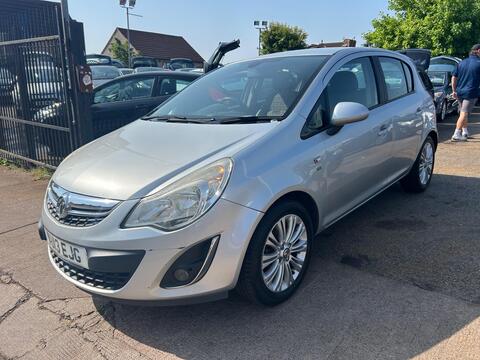 Vauxhall Corsa Hatchback 1.4 16V SE Euro 5 5dr