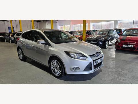 Ford Focus Hatchback 1.0T EcoBoost Zetec Euro 5 (s/s) 5dr