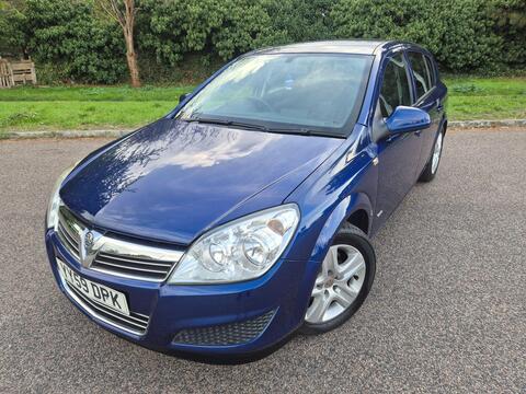 Vauxhall Astra Hatchback 1.4i 16v Club 5dr