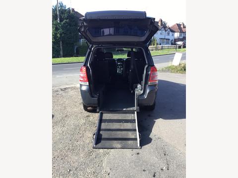 Vauxhall Zafira MPV 1.8 16V Exclusiv Euro 5 5dr (SNav)