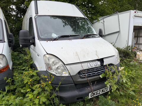 Iveco Daily Panel Van 2.3 TD 13V 35S L3 H2 4dr
