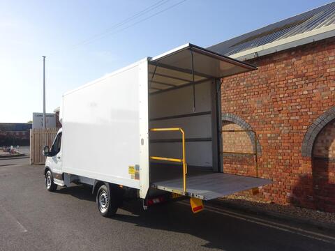 Ford Transit Luton 2.0 350 EcoBlue Leader FWD L4 Euro 6 (s/s) 3dr