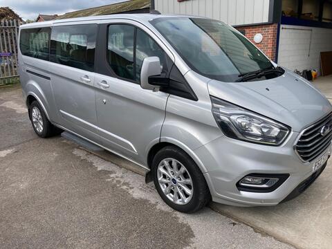 Ford Tourneo Custom Minibus 2.0 320 EcoBlue Titanium L2 Euro 6 (s/s) 5dr