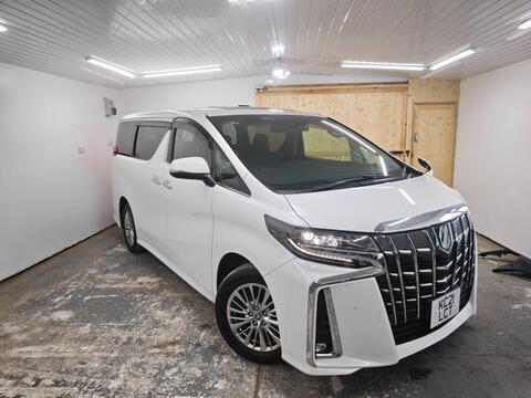 Toyota Alphard MPV hybrid 2.5l captain seat 7 seater