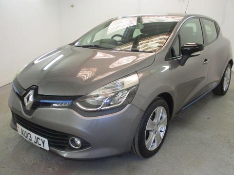 Renault Clio Hatchback 1.2 16V Dynamique MediaNav Euro 5 5dr