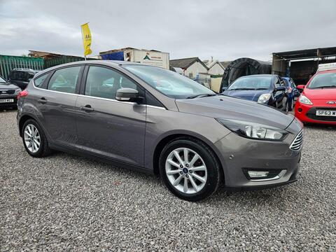 Ford Focus Hatchback 1.0T EcoBoost Titanium Euro 6 (s/s) 5dr