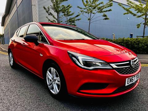 Vauxhall Astra Hatchback 1.6 CDTi ecoTEC BlueInjection Tech Line Nav Euro 6 (s/s) 5dr