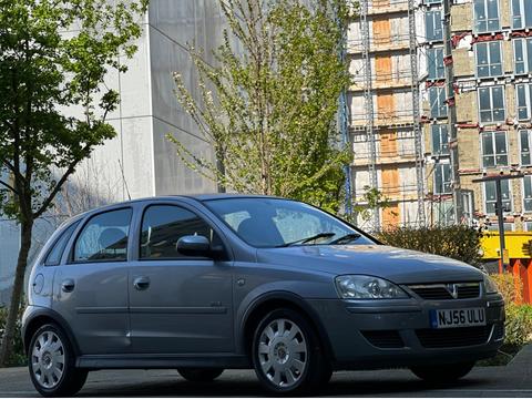 Vauxhall Corsa Hatchback 1.2i 16v Design 5dr (a/c)